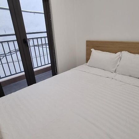 Era Apartment Khuc Thua Du Hanoi Bagian luar foto