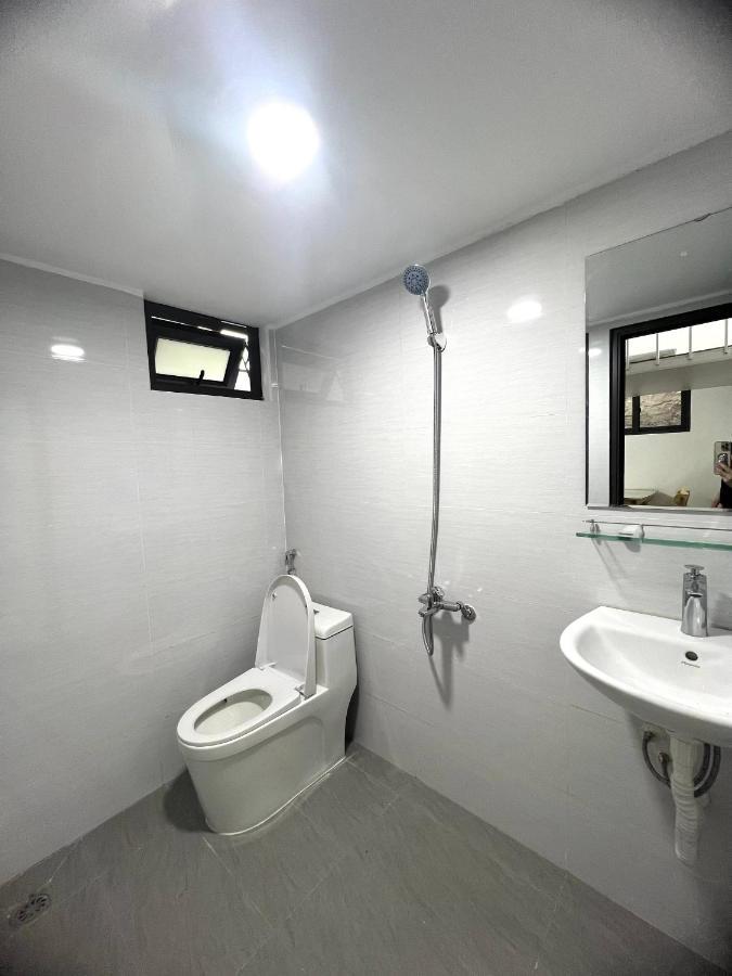 Era Apartment Khuc Thua Du Hanoi Bagian luar foto
