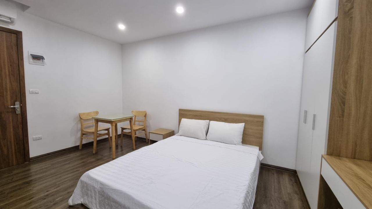 Era Apartment Khuc Thua Du Hanoi Bagian luar foto