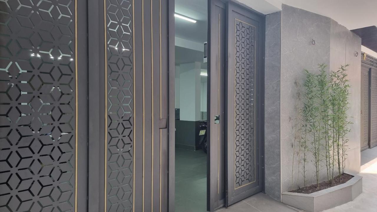 Era Apartment Khuc Thua Du Hanoi Bagian luar foto