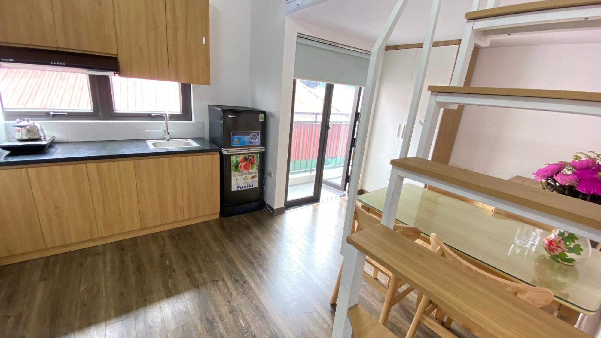 Era Apartment Khuc Thua Du Hanoi Bagian luar foto