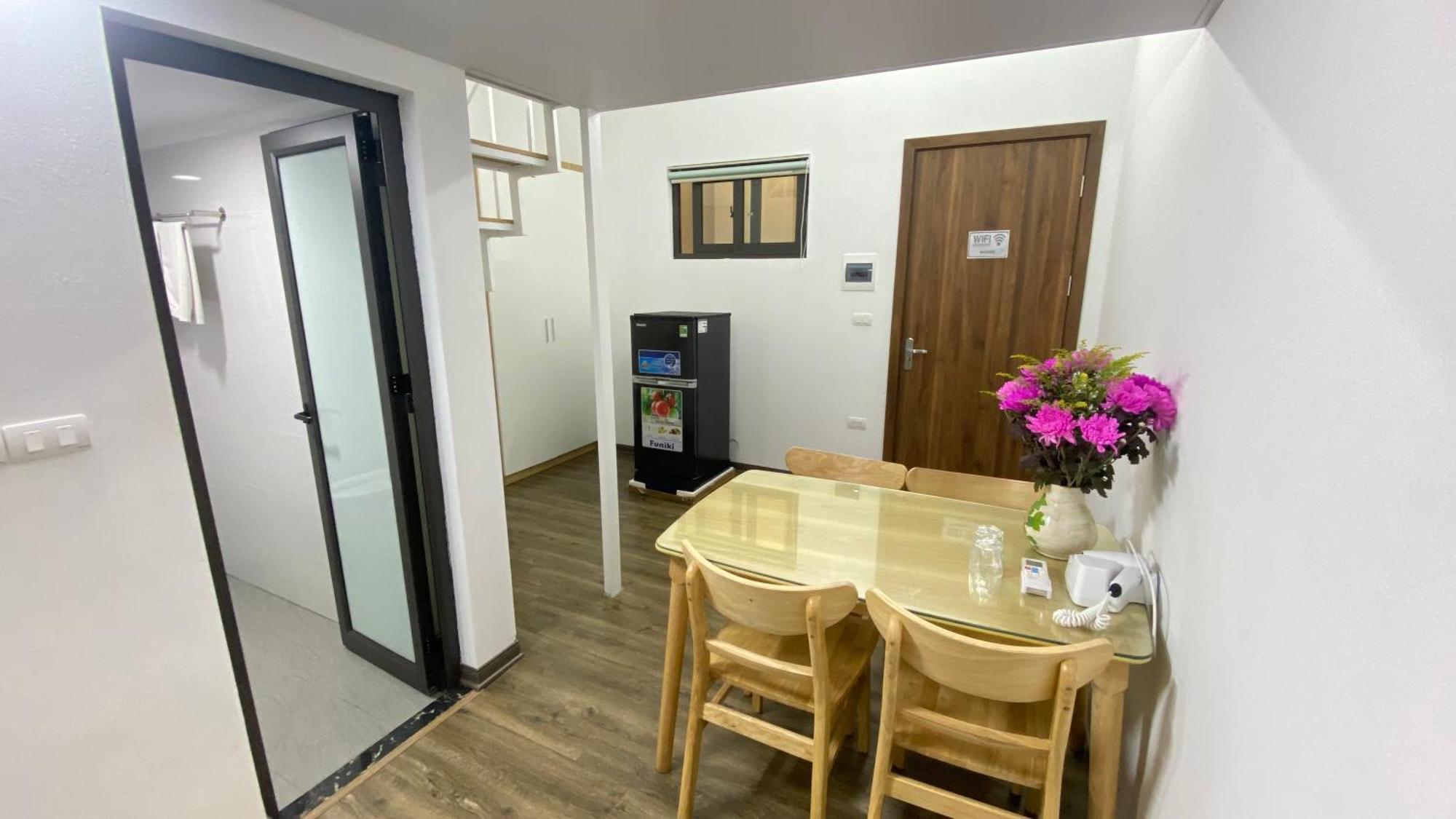 Era Apartment Khuc Thua Du Hanoi Bagian luar foto